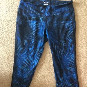 Old Navy cropped blue leggings
